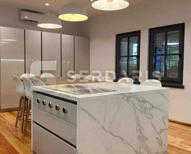 1147 Calacatta Silk Neolith